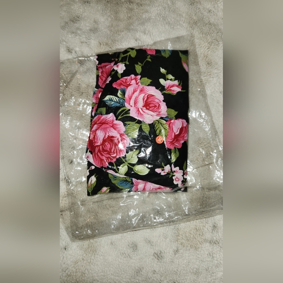 NWOT !! TODDLER FLOWER DRESS - Picture 4 of 5